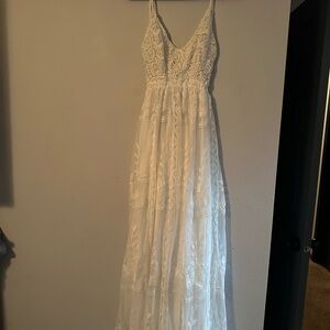 Elegant White Lace Maxi Dress